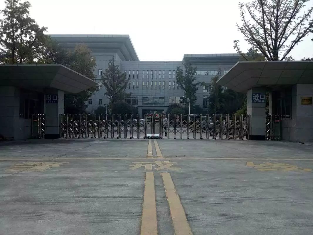 宜春宜春四川消防总队伸缩门